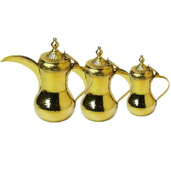 طقم دلة للقهوة العربية ثلاثة مقاسات ذهبي لامع