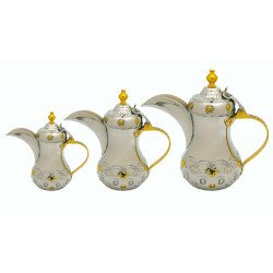 طقم دلة للقهوة العربية  بلون فضي 3 قطع  طقم دلة للقهوة العربية  بلون فضي 3 قطع